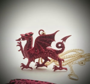 Hot Betsey Johnson red dragon 3D pendant