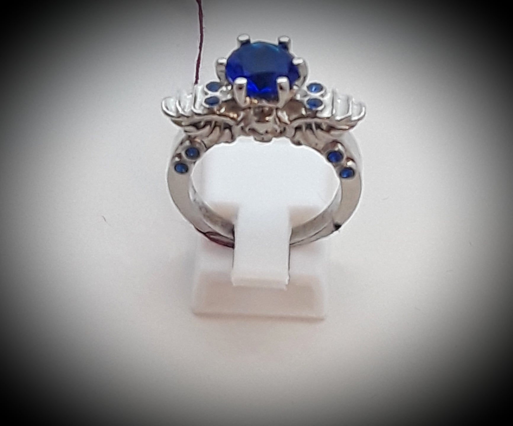 Angel wings and skull ring size 8