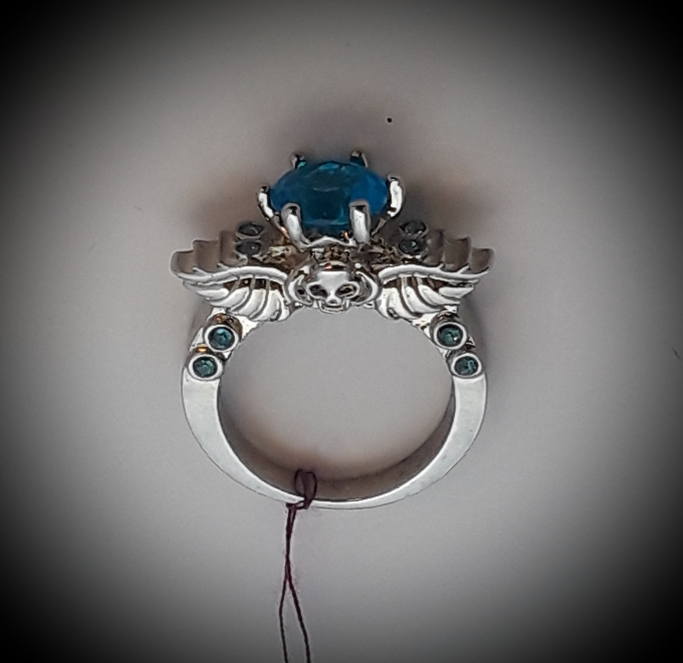 Angel wings and skull ring gold or silver tone