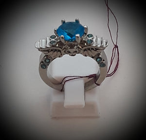 Angel wings and skull ring gold or silver tone