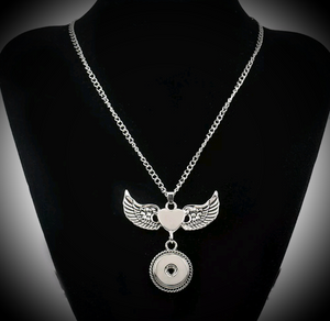 Heart with wings 18mm noosa snap pendant