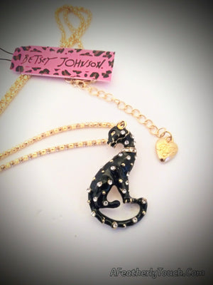 BETSEY
JOHNSON BEAUTIFUL CRYSTAL RHINESTONES PANTHER CAT PENDANT/BROACH MULTIPLE COLORS