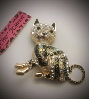 BETSEY
JOHNSON BEAUTIFUL BLACK and SILVER
CAT PENDANT/BROACH