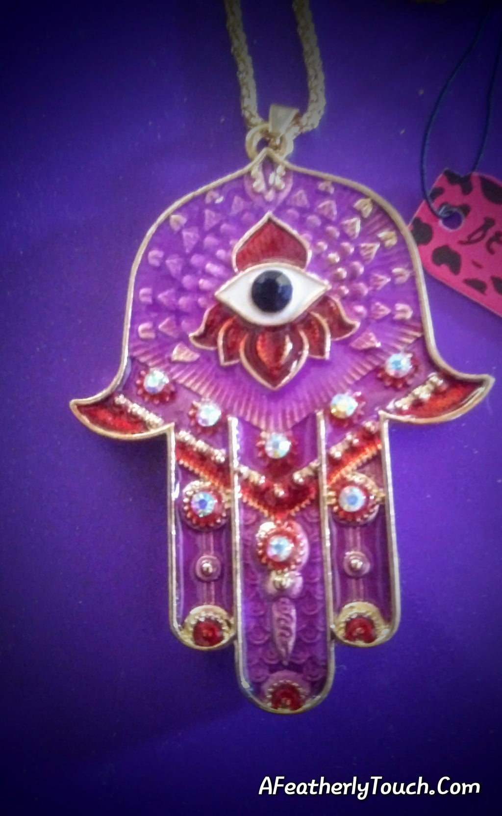 Beautiful Betsey Johnson pendant