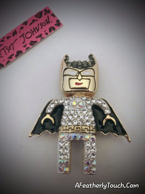 Enique, Fun, and Beautiful Betsey Johnson broach/Pendant