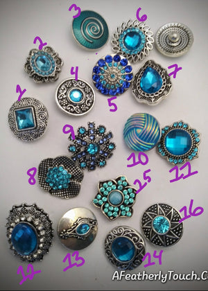 A variety of blue snaps 18mm noosa snaps