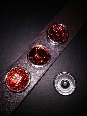 Leather bracelet with 18mm removable snaps