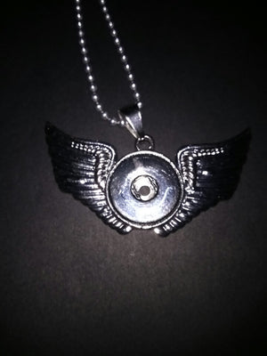 Snap it switch it necklace with USA flag snap