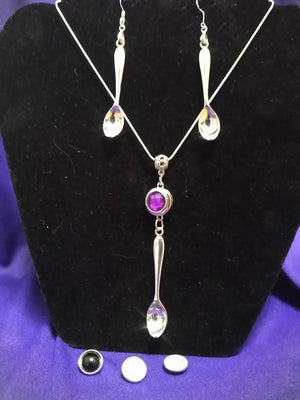 Spoonies Awareness pendant with 3 12mm changeable snaps
