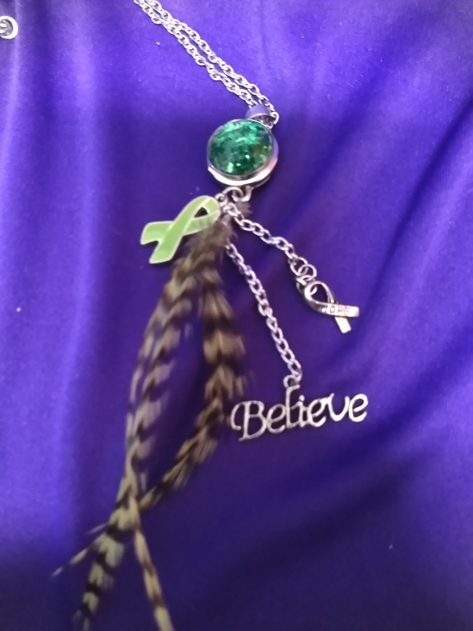 Lyme disease awareness pendant with changeable snap and feathers