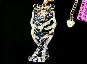 Beautiful Betsey Johnson Tiger pendant