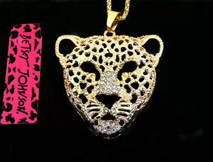 Beautiful Betsey Johnson 3d pendant leopard